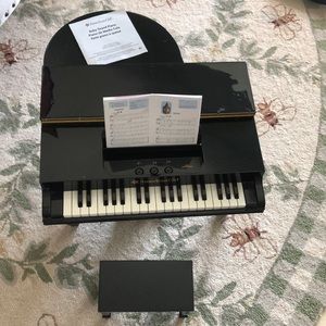 American Girl Piano. Perfect condition. Rare, retired.